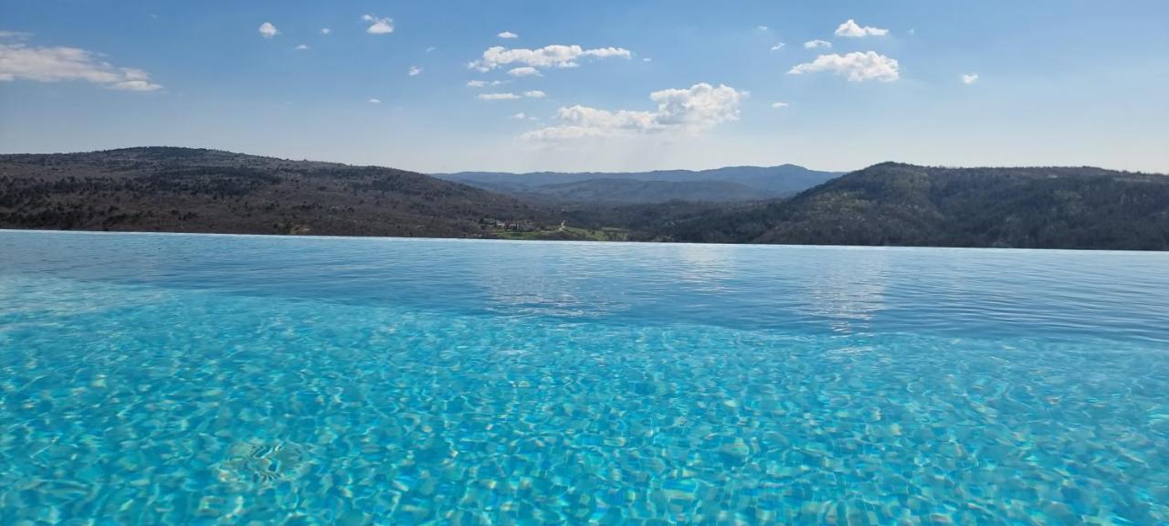 Home Andrea With Infinity Salty Pool Roč Eksteriør billede